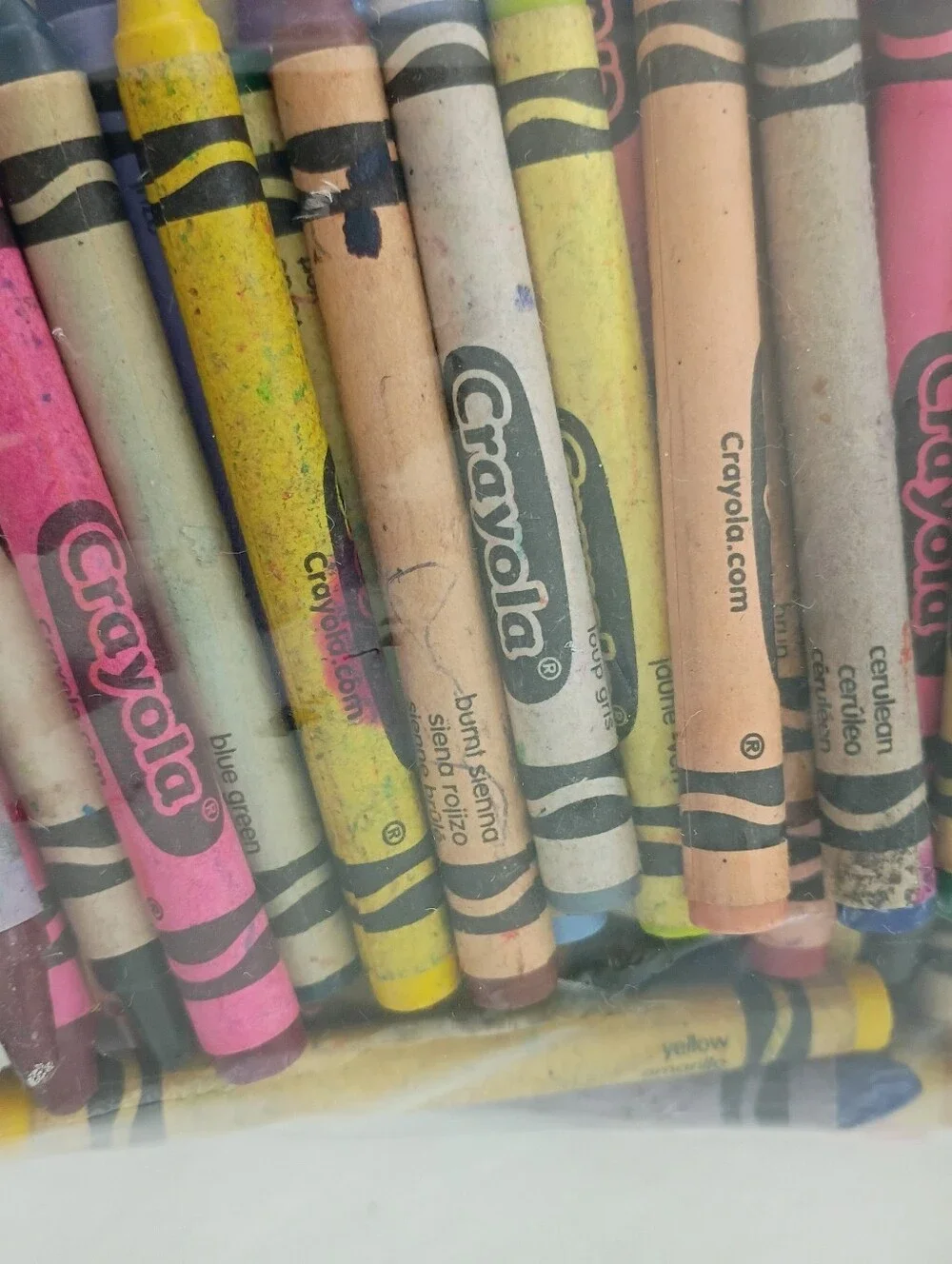 3+ lbs Crayola Crayons Bulk Lot 300+ Crayons Arts & Crafts School Supplies